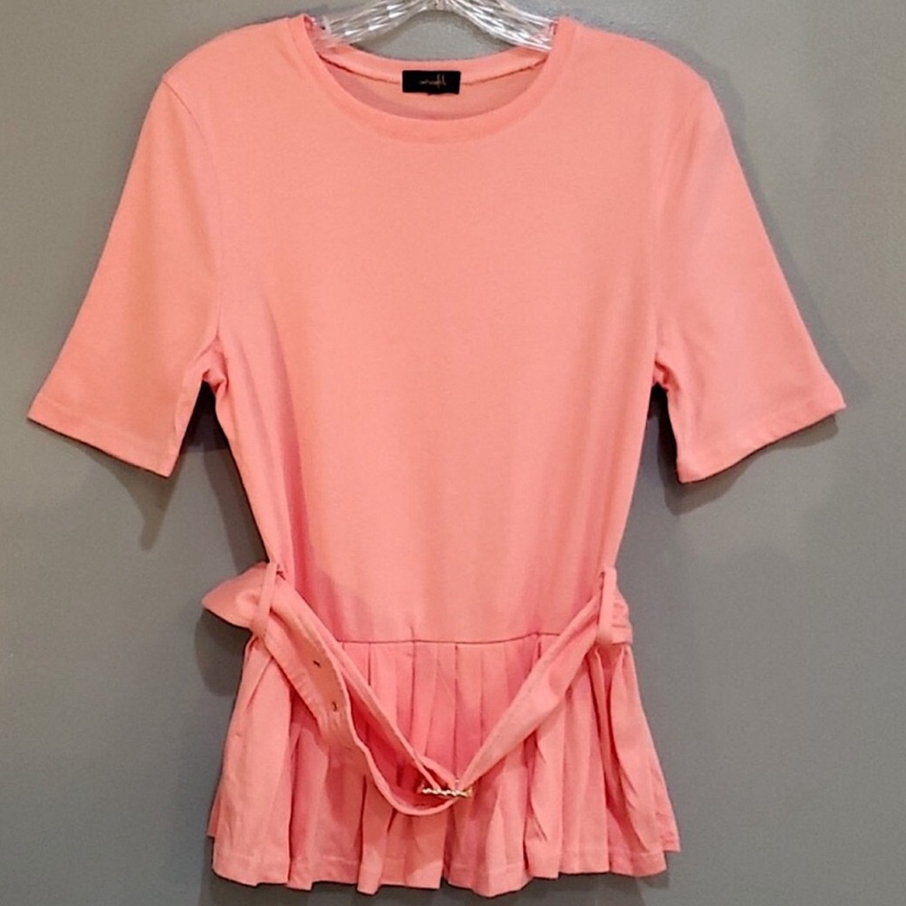 💜 5 for $25 or 3 for $18 Ontwelfth belted pleated peach top